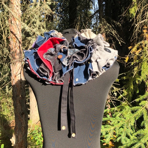 Multi Color Texture Patchwork Circus Clown Costume Ruff Pink Edges Buttons Tie - Picture 7 of 13